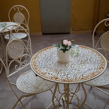 Art Colosseo Apartment Rome